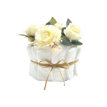 pastel de pañales beige floral